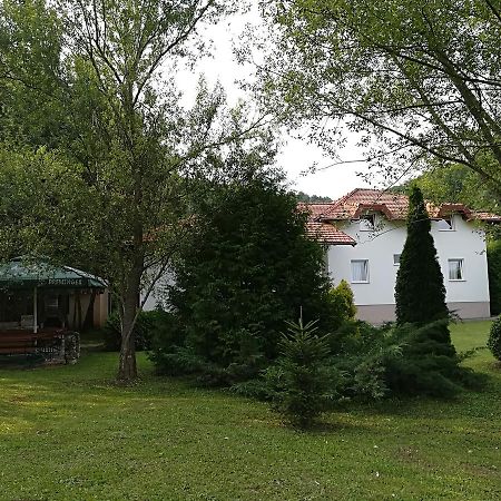 Villa Nana Kulen Vakuf Exterior foto